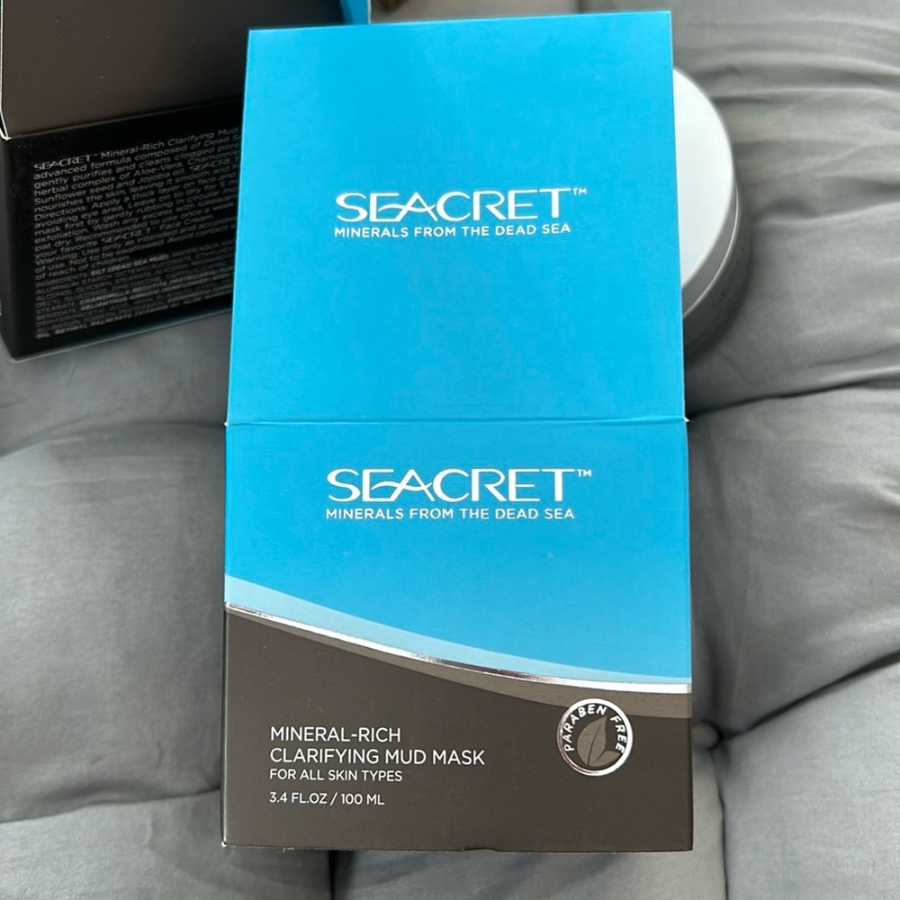New Seacret mud mask